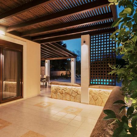 Villa Maribia With Private Pool Gennadi Extérieur photo